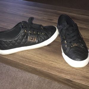 Black “Guess” sneakers